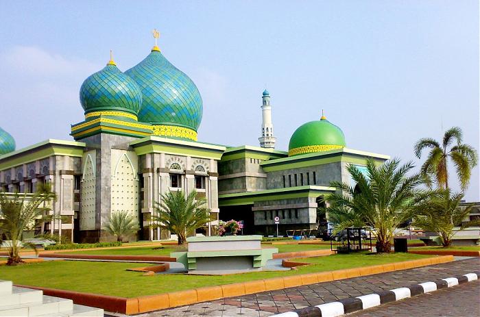 MASJID RAYA AN-NUR PEKANBARU BINA 70 MUALAF – Jakarta Islamic Centre