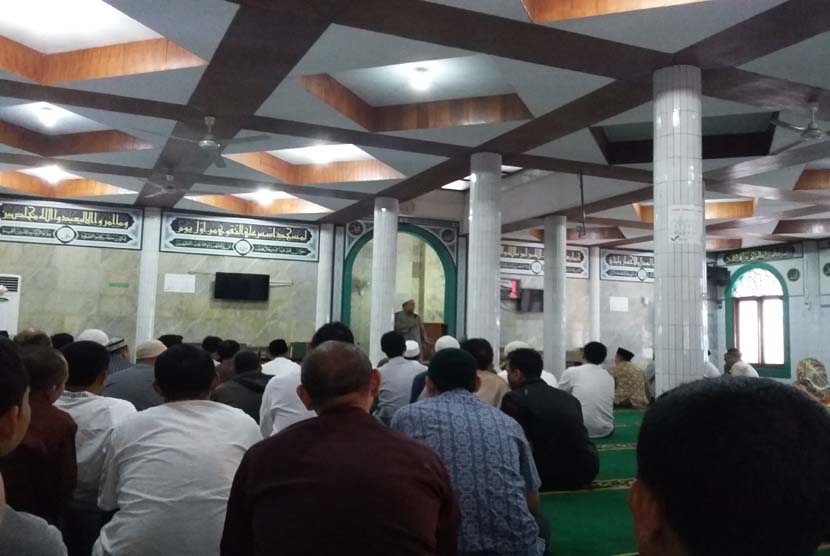 suasana-pengajian-guru-dan-karyawan-sekolah-bosowa-bina-insani-_160722095520-786