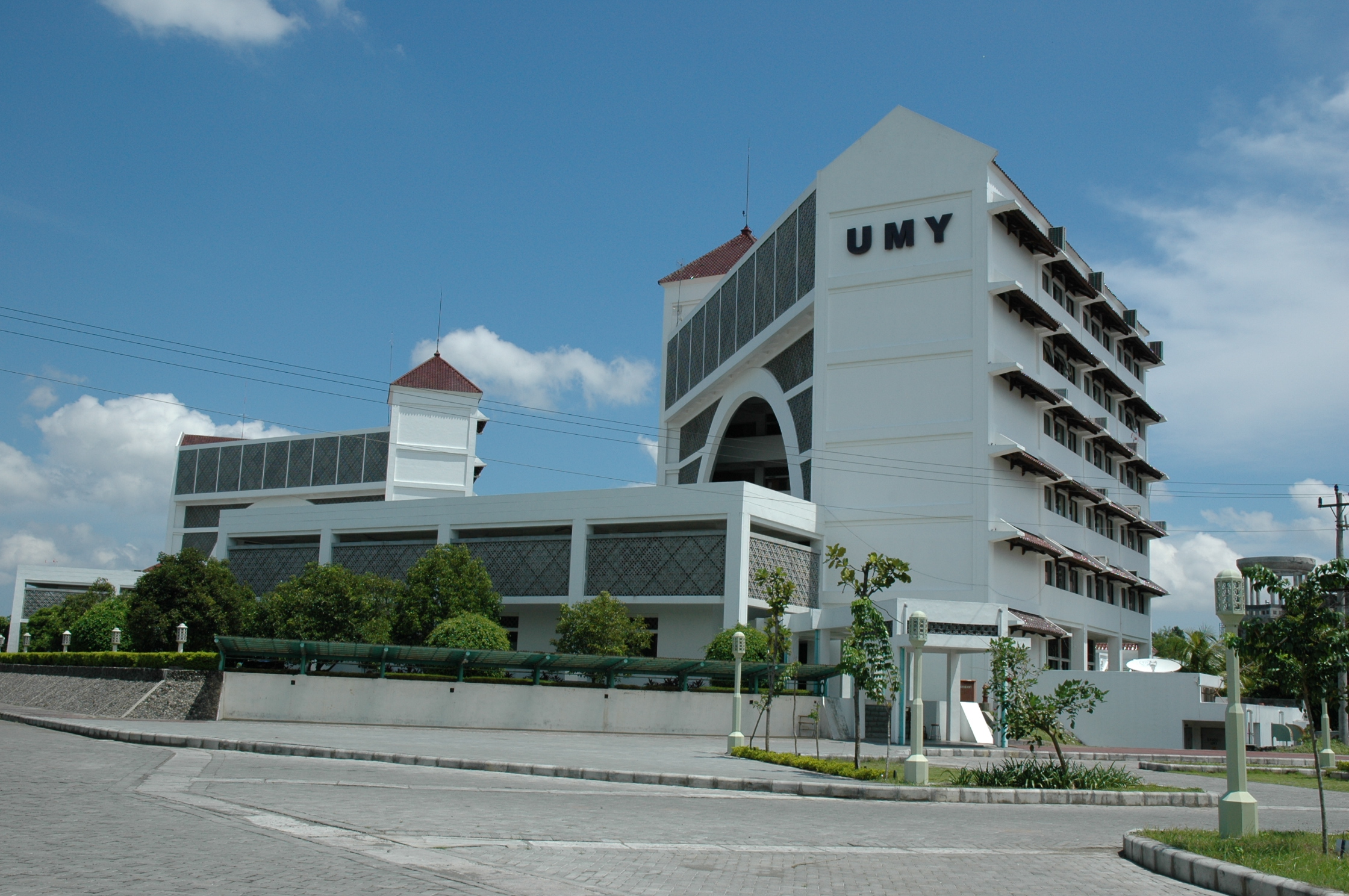 Copy-of-rektorat-umy19