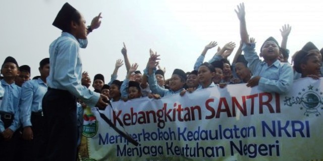 Hari-Santri_
