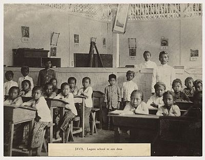 sekolah-lagere-school-di-jawa-1920