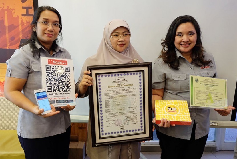 sertifikat-halal-yang-sudah-diperoleh-restoran-hoka-hoka-bento-_160610123623-412