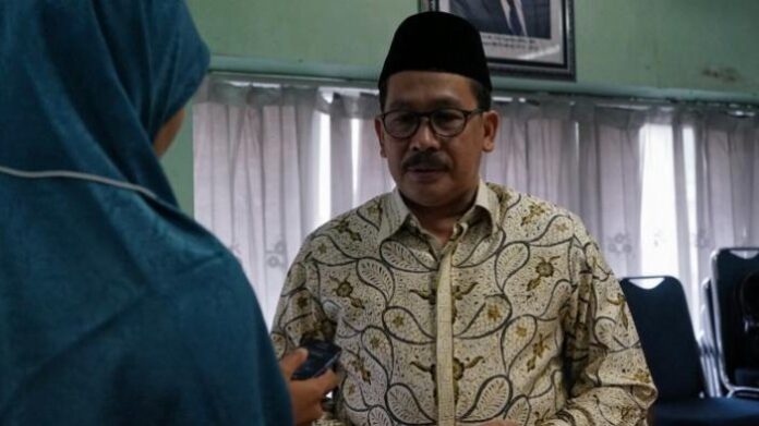 wakil-ketua-umum-majelis-ulama-indonesia-mui-zainut-tauhid_20161130_164051
