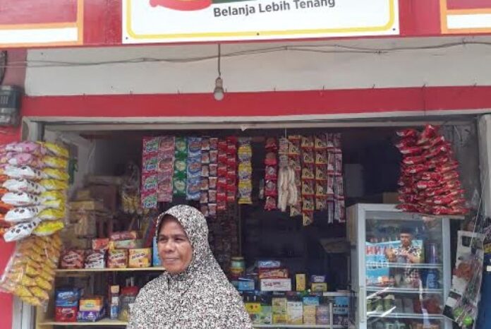 penerima-manfaat-pemberdayaan-ekonomi-baznas-ninhadir-43-tahun-di-_170706171824-189