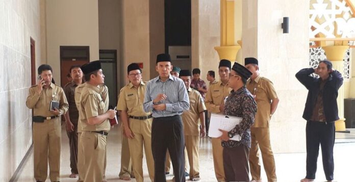 gubernur-ntb-tgh-muhammad-zainul-majdi-meninjau-kesiapan-kompleks-_171016114709-912