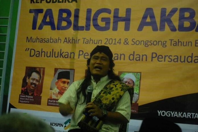 kh-miftah-maulana-habiburrahman-atau-gus-muftah-_180914133252-443