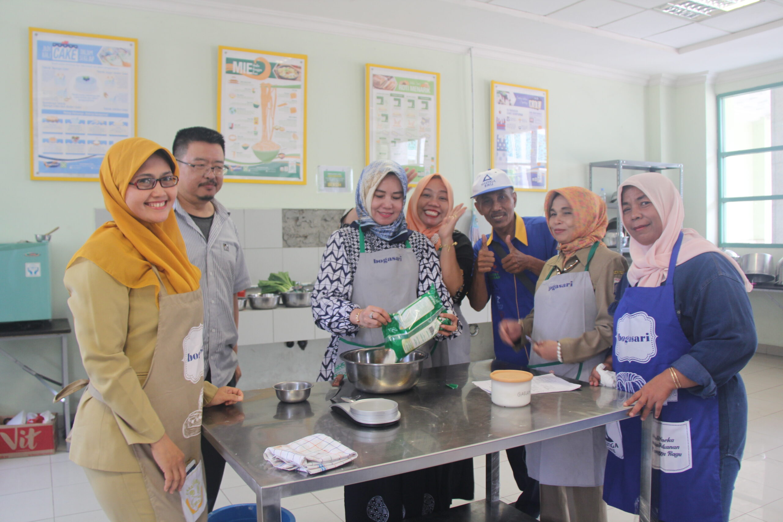 PELATIHAN COOKING CLASS WITH BOGASARI - Jakarta Islamic Centre