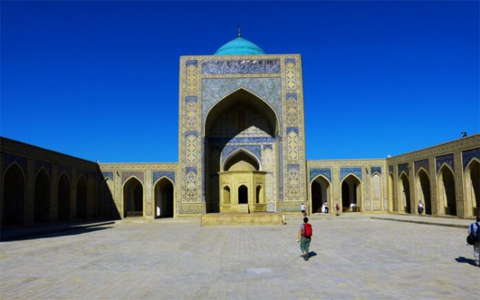 4b40c73d585255a6299314146674b253_L