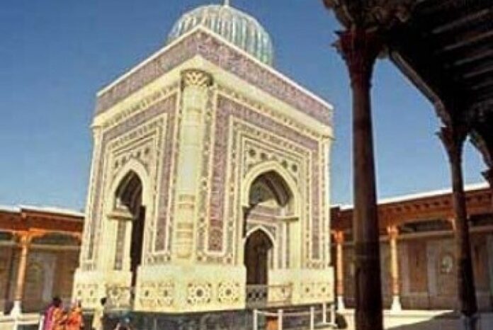 makam-imam-bukhari-uzbek