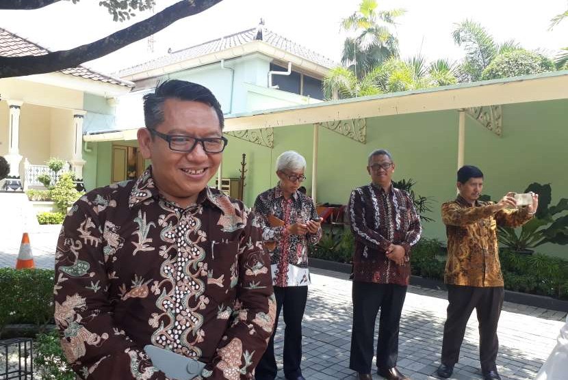 UNDANG UAS, REKTOR UII: UNTUK KEBAIKAN LEBIH BESAR ...