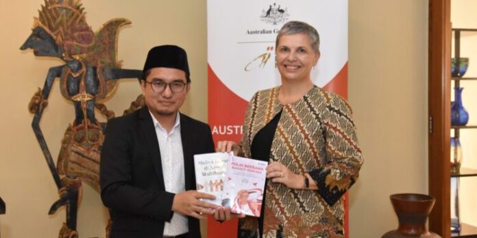 sukseskan-g20-mui-luncurkan-buku-tematik-dua-bahasa sukseskan-g20-mui-luncurkan-buku-tematik-dua-bahasa