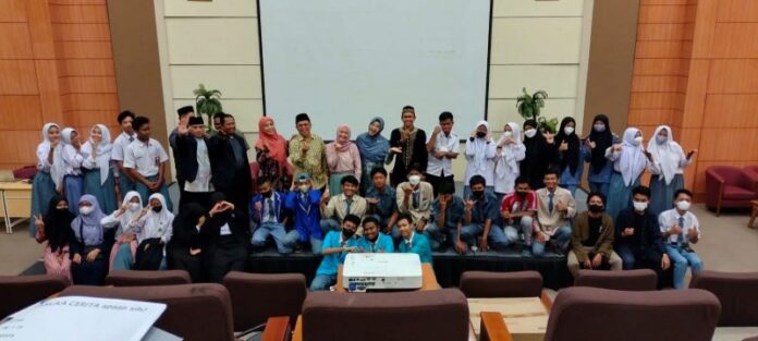penulis-skenario-layangan-putus-berikan-kelas-pertama-di-jic