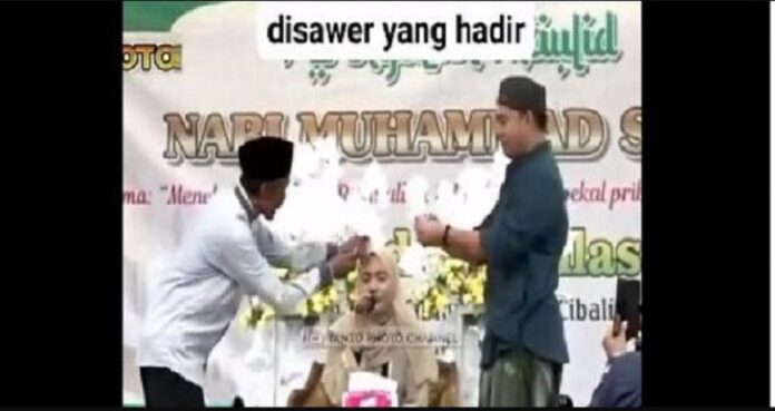 disawer-saat-baca-quran-mui-tindakan-haram