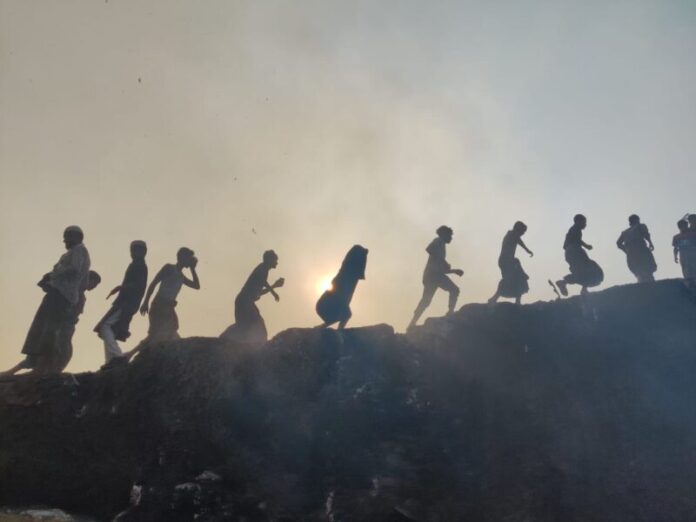 kamp-pengungsi-rohingya-di-cox-bazar-terbakar