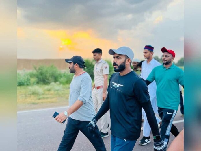 muslim-india-berjalan-kaki-sejauh-8640-km-untuk-berhaji