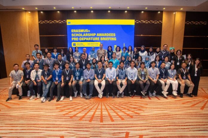 beasiswa-eramus-75-mahasiswa-indonesia-belajar-ke-eropa