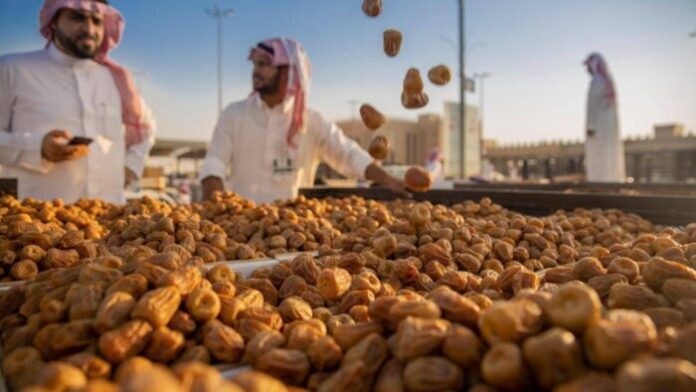 arab-saudi-salurka-100-ton-kurma-untuk-indonesia