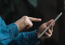 KESALEHAN DIGITAL: ANTARA GENGSI DAN AKSI