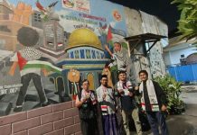 WARGA RAWA BADAK SELATAN GELAR LOMBA MURAL BERTEMA SOLIDARITAS PALESTINA
