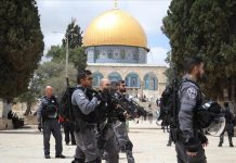 ISRAEL TERUS MENUTUP MASJIDIL AQSHA