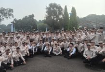 MENHAJ LEPAS PETUGAS HAJI DAKER MAKKAH, TEKANKAN LAYANAN MAKSIMAL BAGI JEMAAH