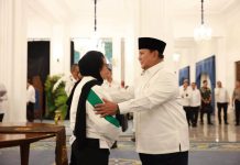 NANIK S. DEYANG MUNDUR DARI JABATAN KEPALA BGN, INI ALASANNYA