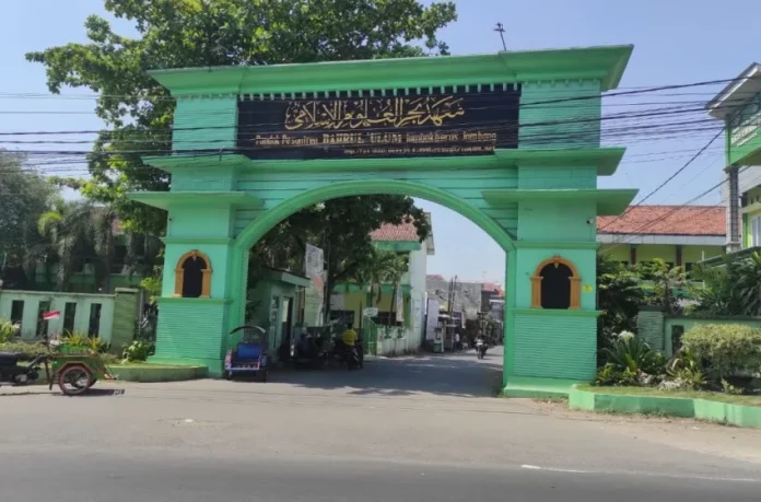 bahrul-ulum-tambak-beras-850x560