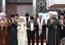 LEBIH DARI 40 IMAM BESAR DUNIA BERKUMPUL DI ISTIQLAL, DOAKAN PERSATUAN UMAT DAN MASJID AL-AQSA