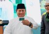 PRESIDEN PRABOWO TERIMA KARTANU DALAM PENUTUPAN MUKTAMAR KE-35