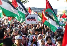 BERSAMA GRETA THUNBERG, UNJUK RASA DI JERMAN DESAK EMBARGO SENJATA UNTUK ISRAEL