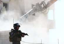 TENTARA ISRAEL HANCURKAN MONUMEN PERINGATAN SYUHADA PALESTINA