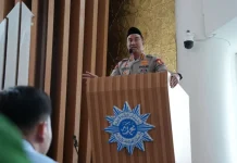KULTUM DI MASJID AT-TANWIR, KAPOLRI AJAK MUHAMMADIYAH BERSATU LAWAN NARKOBA DAN HOAKS